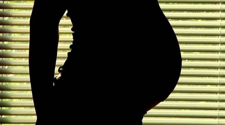 Is it safe to low carb while pregnant? From @LowCarbZen