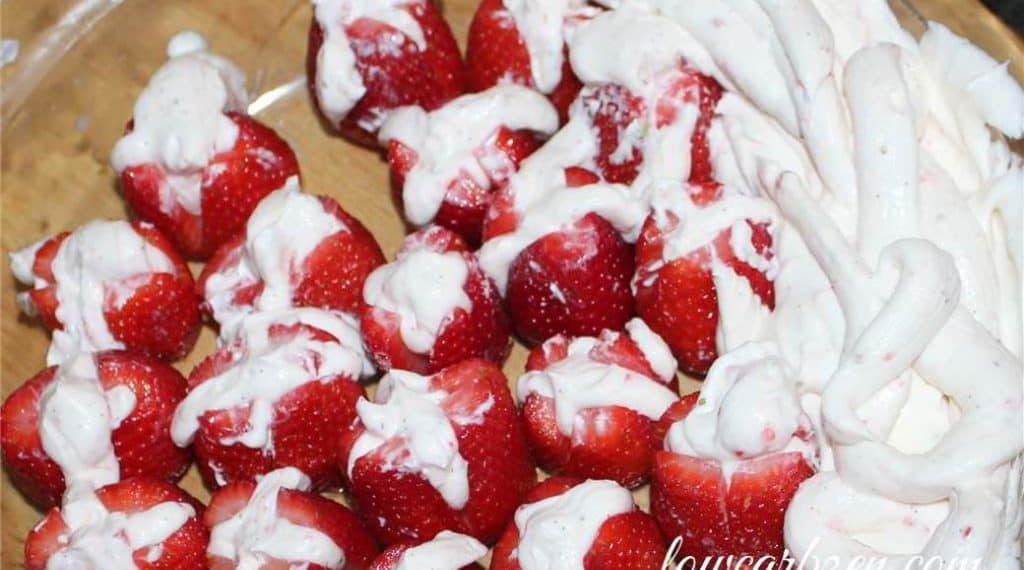 Whipped Stuffed Strawberries sugar free Whipped Stuffed Strawberries